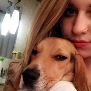 Meet your Posher, Madeline